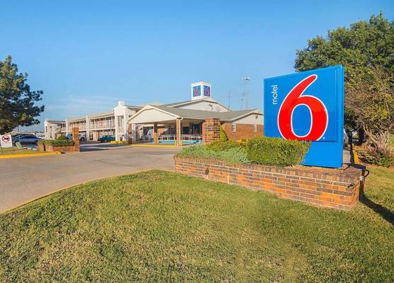 Motel 6 Lawton, OK 1