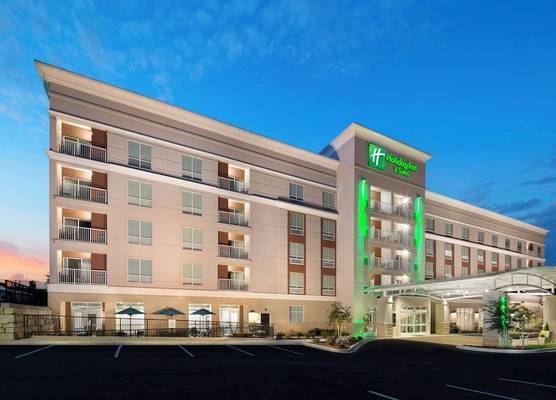 Holiday Inn & Suites ARDEN - ASHEVILLE AIRPORT by IHG 1