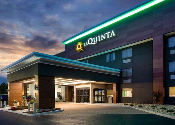 La Quinta Inn by Wyndham Roanoke Salem 1