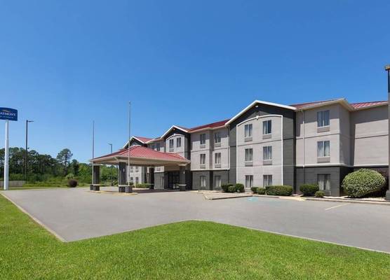 Baymont by Wyndham Moss Point Pascagoula 1