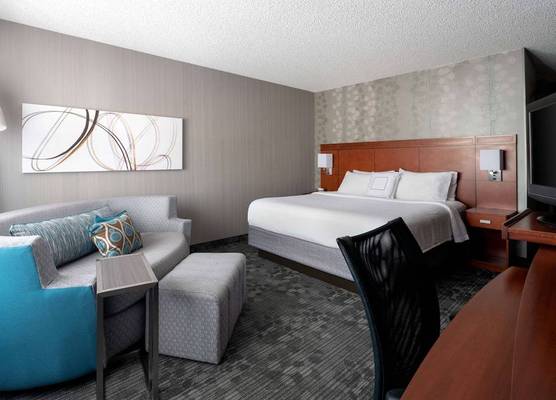 Sonesta Select Camarillo 1