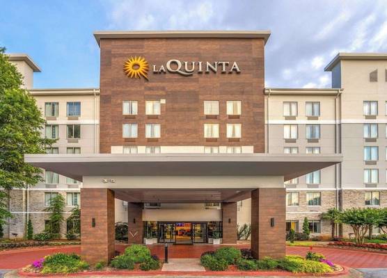 La Quinta by Wyndham Atlanta Airport North 1