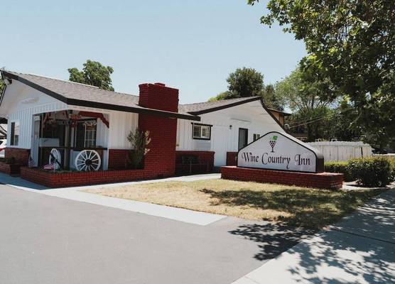 Paso Robles Wine Country Inn 1