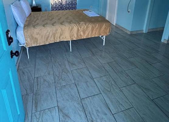 GreenKey Beach Motel 1
