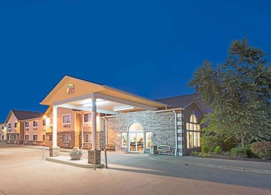 Super 8 by Wyndham Richmond 1