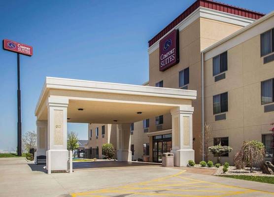 Comfort Suites Bloomington I-55 and I-74 1