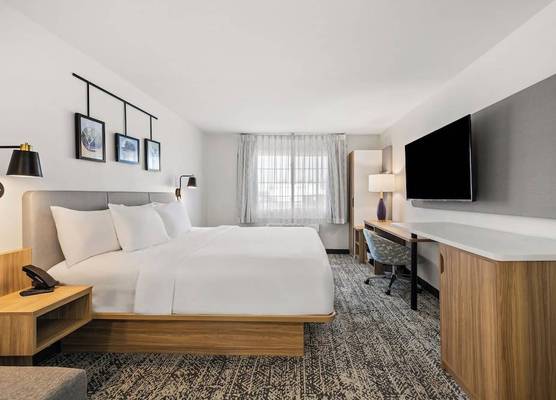 Sleep Inn & Suites Verona - Madison Southwest 1