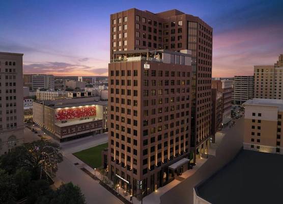 AC Hotel by Marriott San Antonio Riverwalk 1