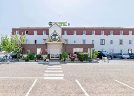 B&B HOTEL Lyon Saint-Bonnet Mi-Plaine 1