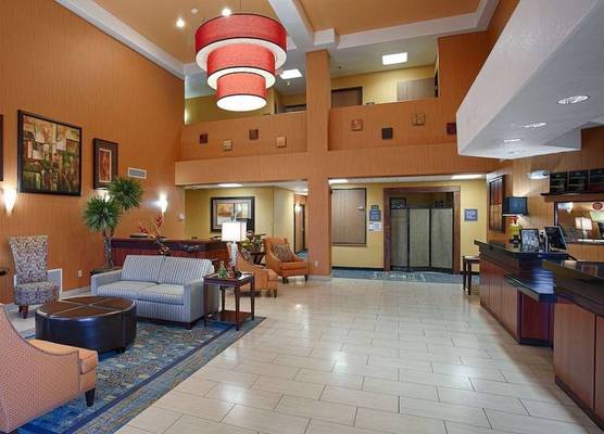 Best Western PLUS Fresno Inn 1