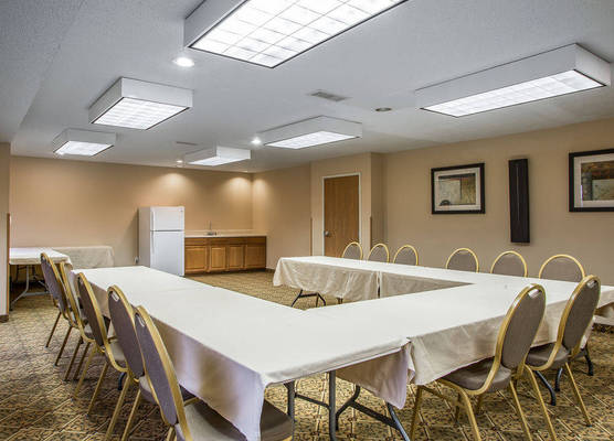 Mainstay Suites Cedar Rapids 1