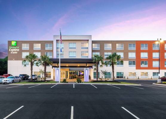 Holiday Inn Express & Suites GREENVILLE - TAYLORS by IHG 1