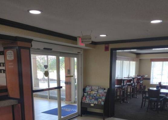 Baymont by Wyndham Madison Heights Detroit Area 1