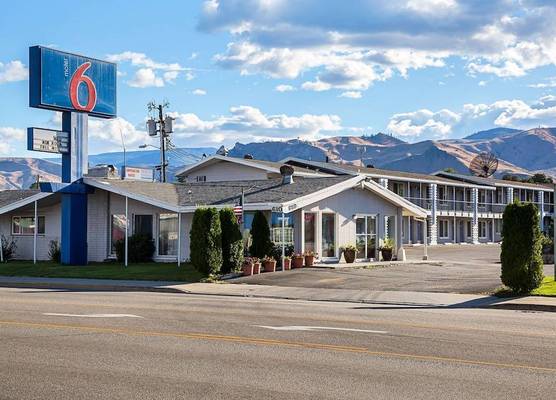 Motel 6 Wenatchee, WA 1