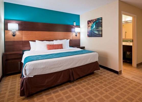 Best Western Plus Harrisburg Mechanicsburg 1