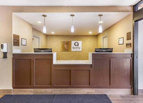Quality Inn & Suites Spring Lake - Fayetteville near Fort Bragg 1