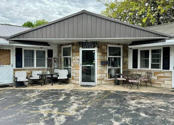 Napps Motel 1