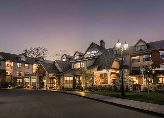 Residence Inn by Marriott Milwaukee Brookfield 1