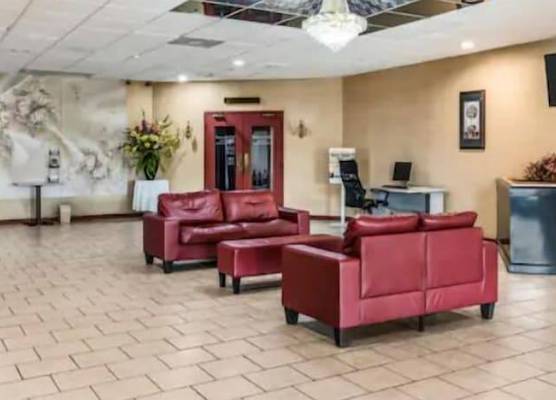 Red Carpet Inn Hazleton 1