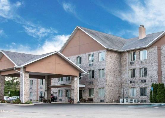 Comfort Inn Whitehall near Michigan's Adventure 1
