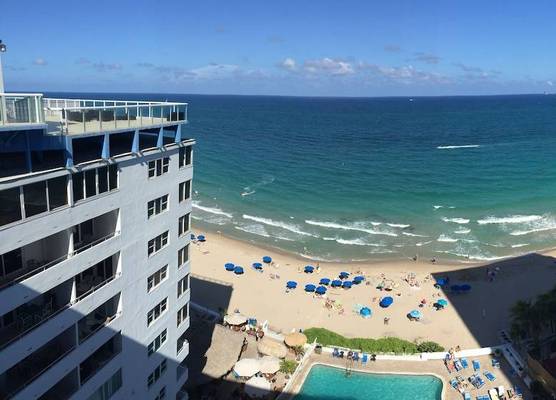 Ocean Manor Beach Resort 1