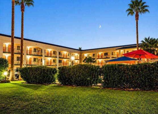 TrueStay Inn 1