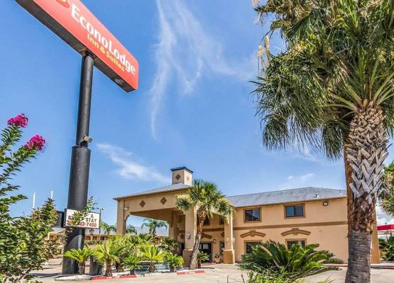 Econo Lodge Inn & Suites Corpus Christi 1