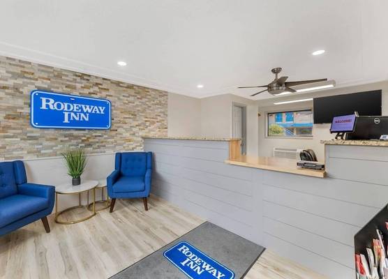 Rodeway Inn Lyons - La Grange 1