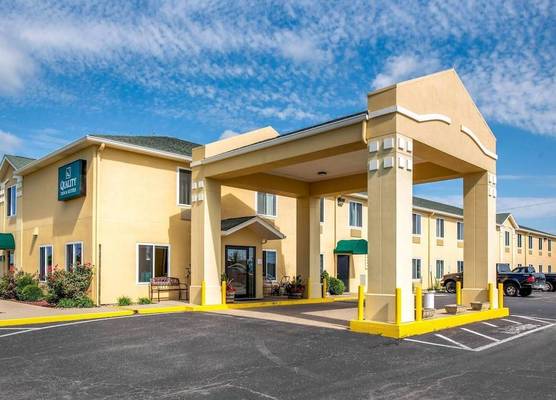 Quality Inn & Suites Brandenburg - Fort Knox 1