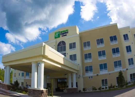 Holiday Inn Express & Suites HAVELOCK NW-NEW BERN by IHG 1