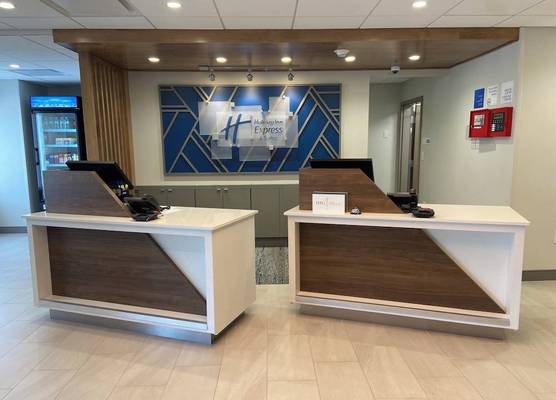 Holiday Inn Express & Suites ELYRIA by IHG 1