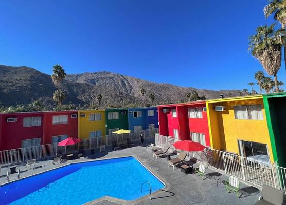 Delos Reyes Palm Springs 1
