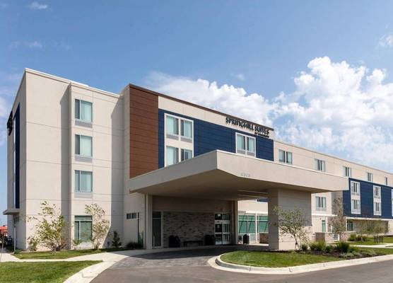 SpringHill Suites Kansas City Airport 1