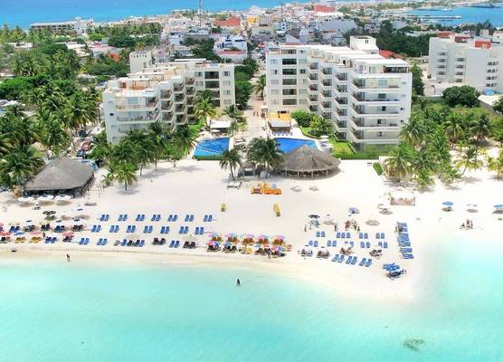 Ixchel Beach Hotel 1