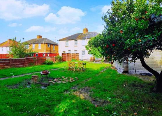 Worcester Town Centre Home & Garden 1