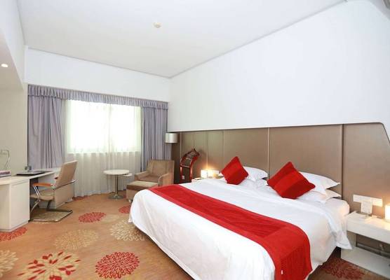 Ramada Plaza Riverside Hangzhou 1