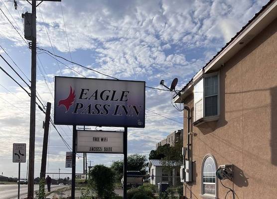 Eagle Pass Inn 1
