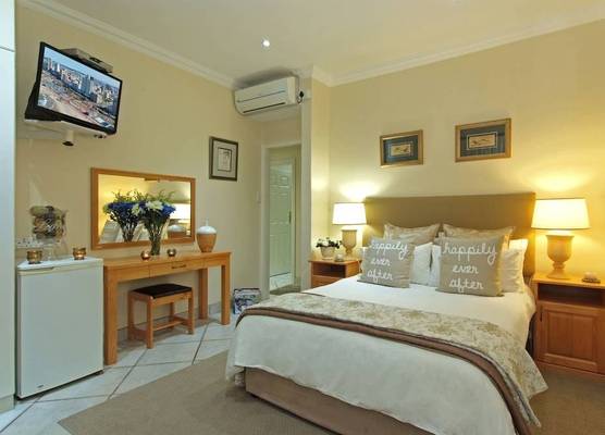 Anchor's Rest Guesthouse and Self Catering 1