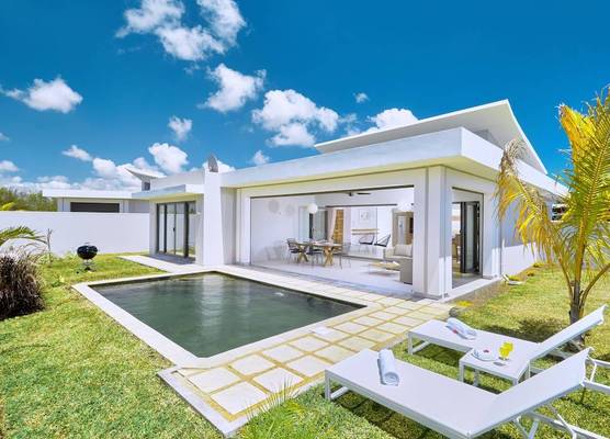 Corail Bleu 3-Bedroom Private Pool Villa by LOV Mauritius 1