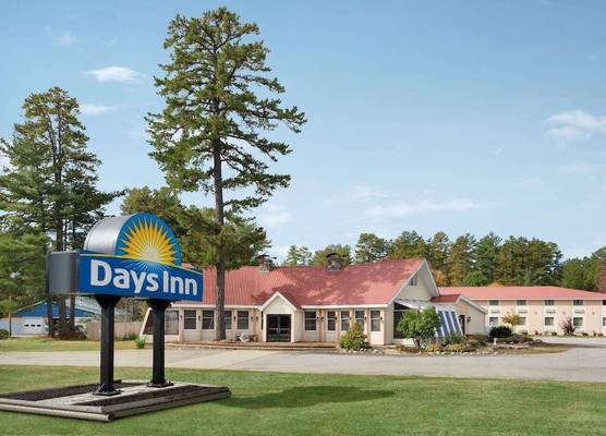 Days Inn by Wyndham Tamworth 1