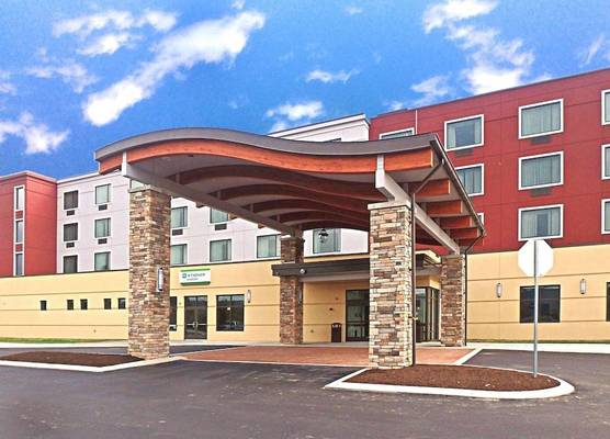 Wyndham Garden State College 1