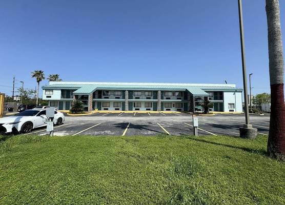Nola Inn & Suites 1