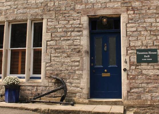 Taunton House B&B 1