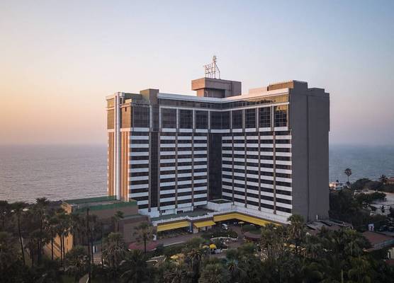 Taj Lands End 1