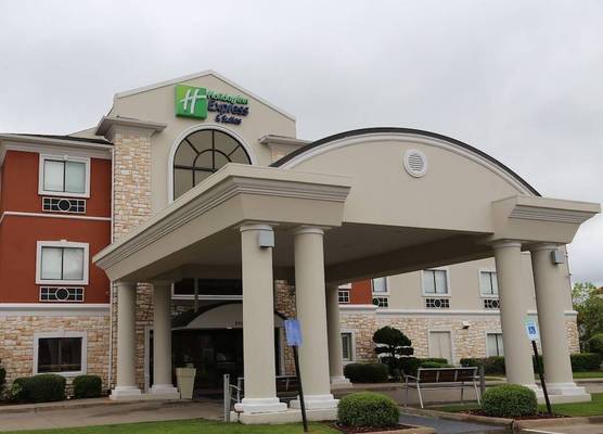 Holiday Inn Express & Suites GREENVILLE by IHG 1