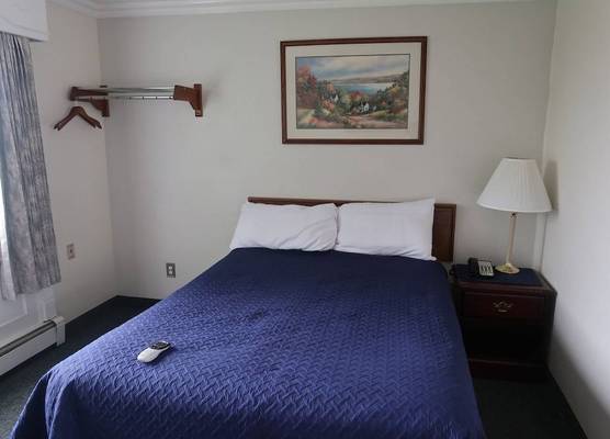 Merrill Field Inn 1