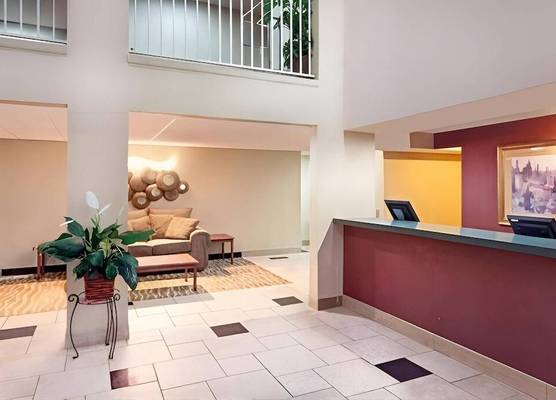 Rodeway Inn & Suites Chandler - Phoenix South I-10 1