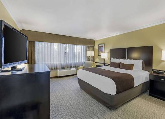 Best Western Canoga Park Motor Inn 1
