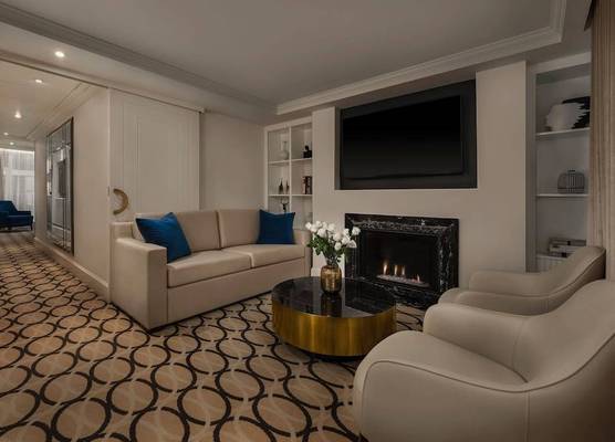 AZUR Legacy Collection Hotel 1