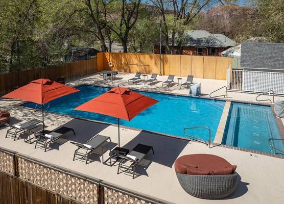 River Canyon Lodge 1